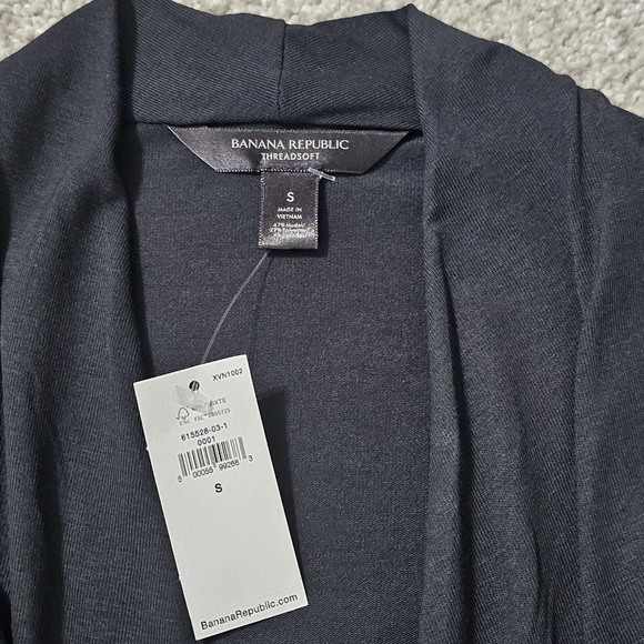 NWT Banana Republic Black Threadsoft Long Sleeve Wrap Shirt Size S - Picture 4 of 6